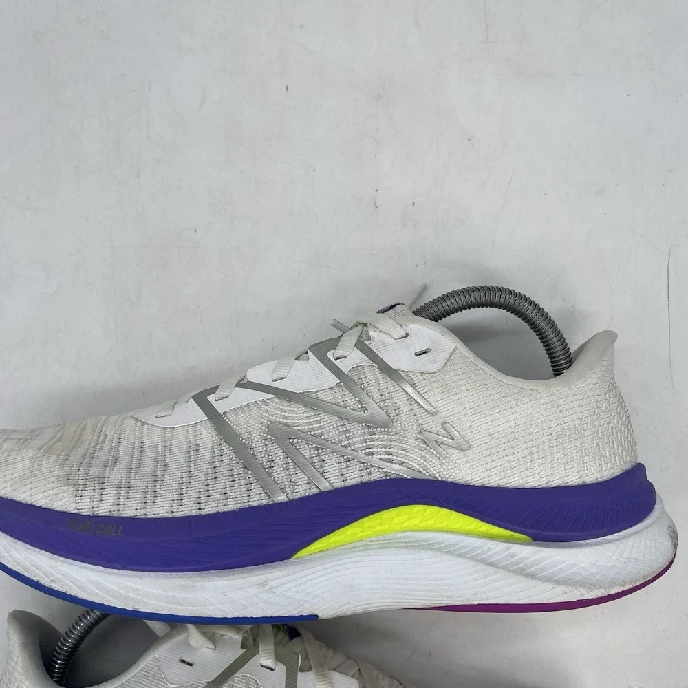 New Balance shop confidence